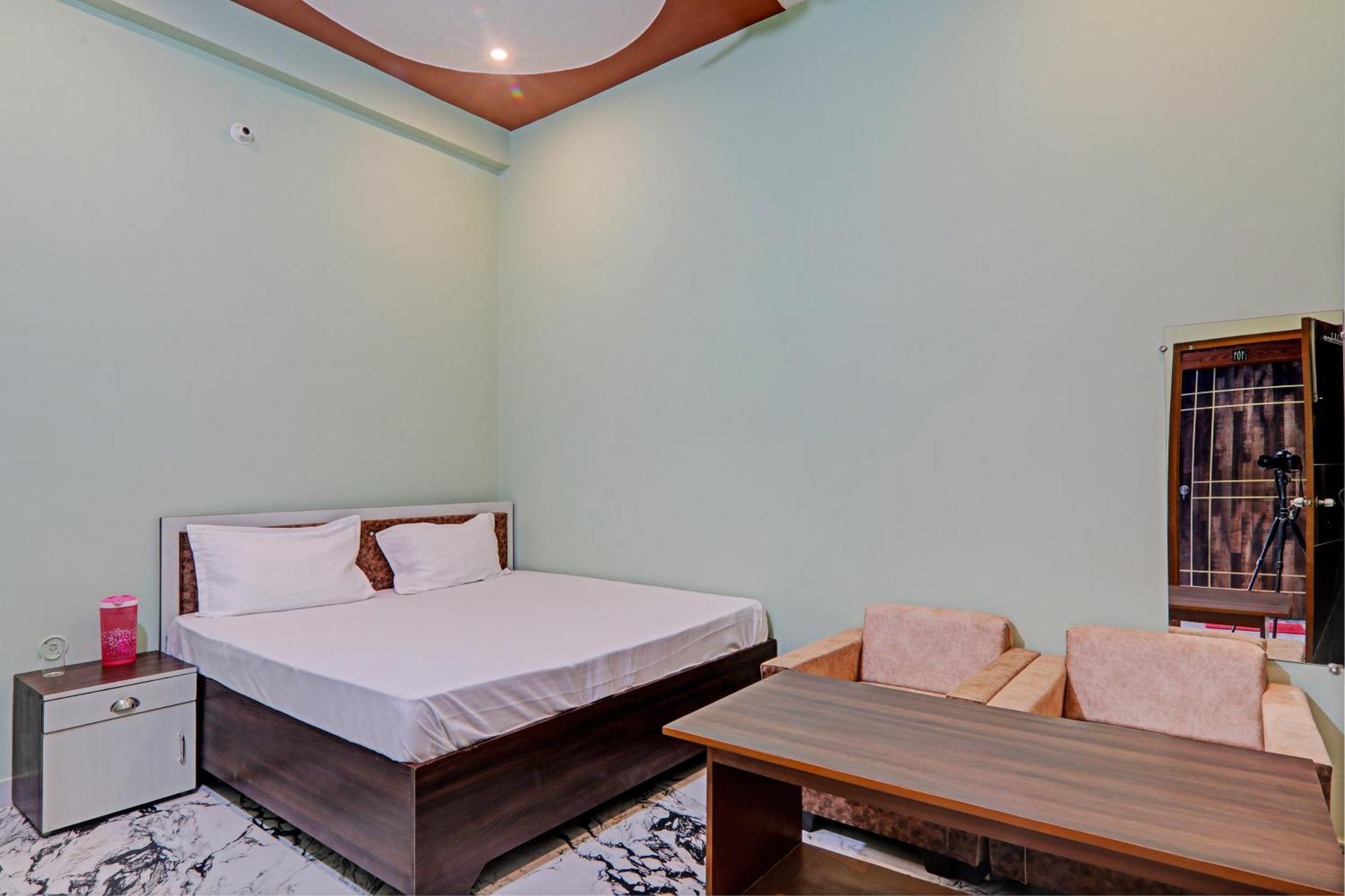 Oyo Green Valley Guest House Sultānpur Exteriér fotografie